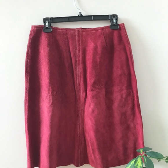 Vintage - Raspberry suede A-Line Red Skirt with Button Detail - Picture 3 of 4